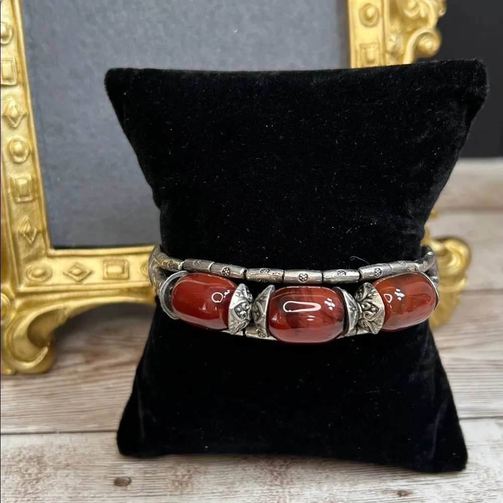 Elegant Silver Carnelian Bracelet